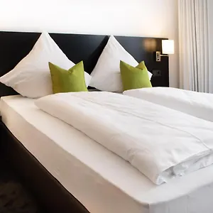 Sld By Wmm Hotel